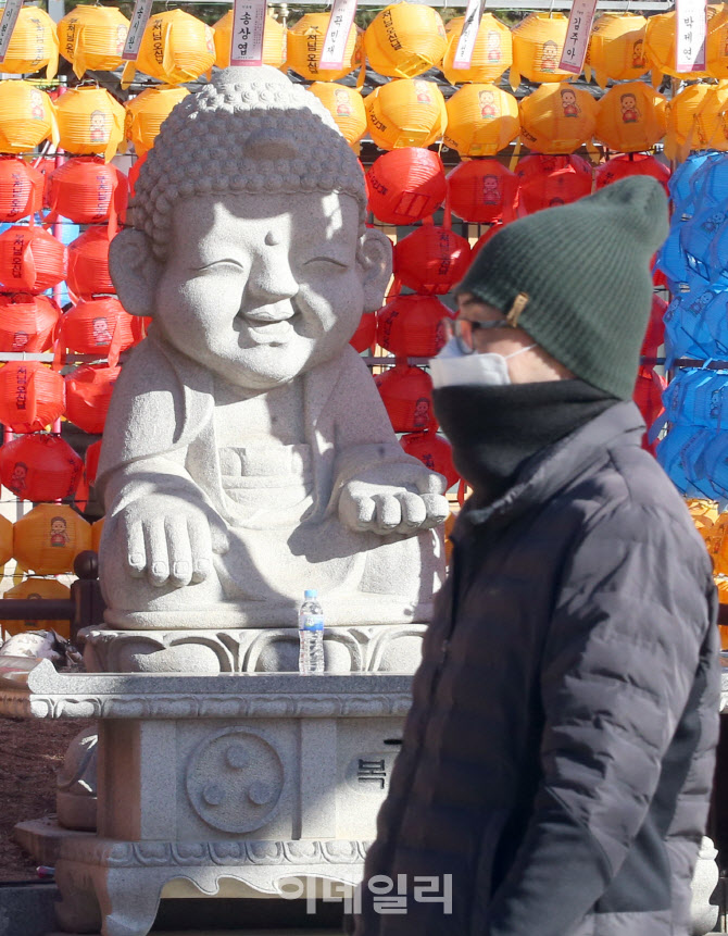 코로나19 여파… 전국 사찰 법회 중단                                                                                                                                                               
