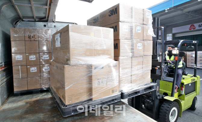 [포토]중국 상하이시가 기증한 마스크