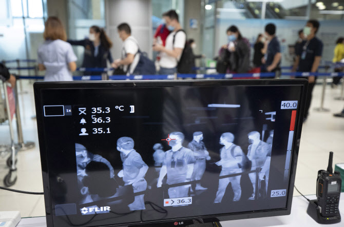 한국발 입국제한 96곳...방글라데시 도착비자 발급 중단