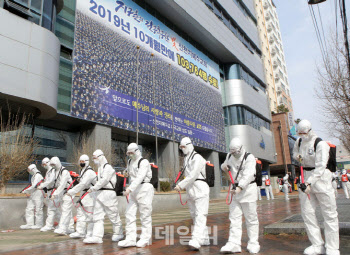 신천지, 女신도 투신 사망에 분노…"이단 프레임이 죽였다"