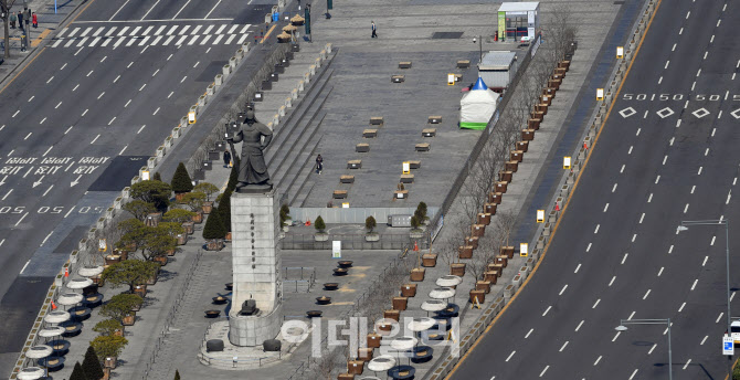 사라진 소비에…韓 소비자신뢰지수, OECD 최대폭 감소