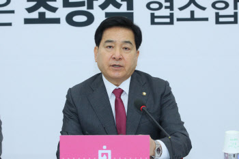 심재철, 원내대표 회동 거부…"대구·경북 지원책 전향적 마련하라"