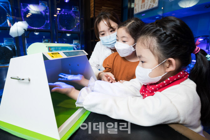 [포토] 롯데월드, 위생교육 프로그램 진행