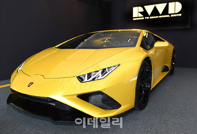 람보르기니, 지난해 8205대 판매..SUV 우루스가 주도