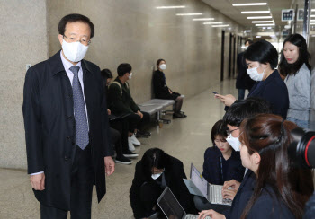 이석연 "박진 공천, 黃 부탁 없었다…공천결과는 내 책임"