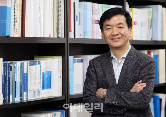 "한은, '최종대부자' 역할하려면 국회·정부와 합의 필요해"