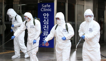 확진자와 동거하다 입국한 인천 서구 20대女 감염