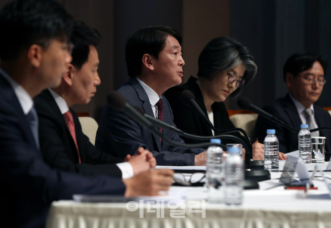  관훈토론회 참석한 안철수 국민의당 대표                                                                                                                                                           