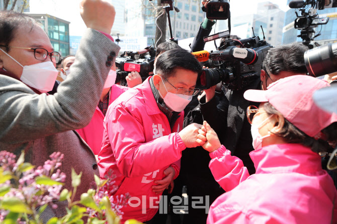 황교안, '창신동 거리유세'                                                                                                                                                               