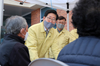 충남 부여서 교회발 코로나19 집단감염 우려 현실화