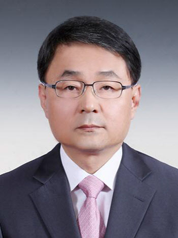 [車생태계 붕괴 위기]이항구 "V자 반등 어려워..정부 계속 지원해야"