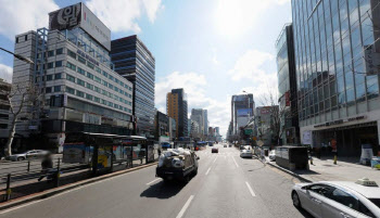 강남대로 편의점, 월평균 매출 7600만원...강남 평균 대비 28%↑