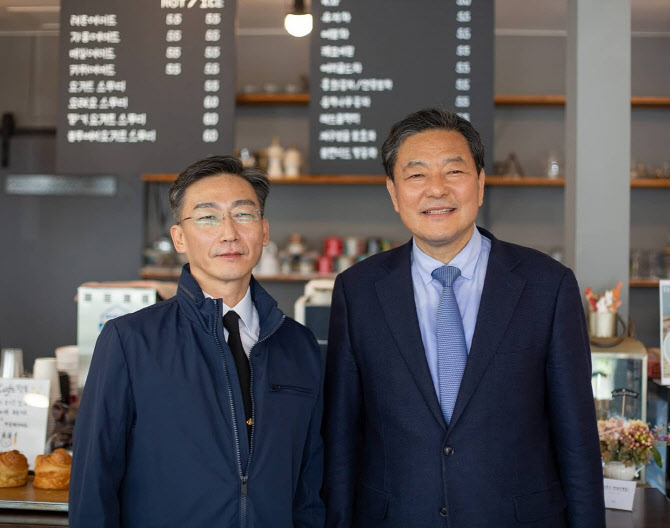 이국종, 여야 후보에 "제독님"·"총장님"...이유있는 응원