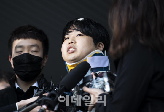 `박사방` 조주빈 13일 재판에…범죄단체 조직죄는 추가 기소