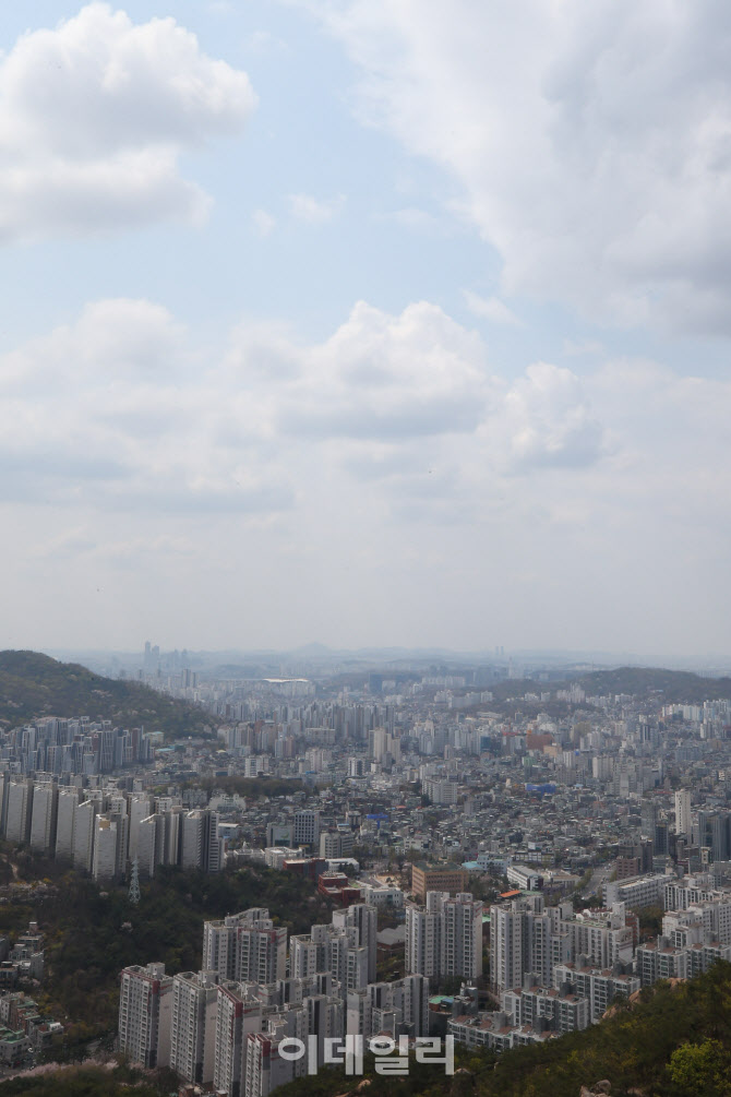 [포토]서울 날씨, 한낮기온 17도