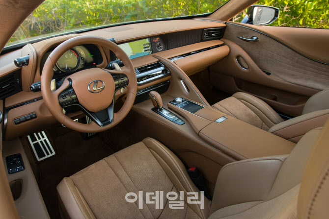 포토]렉서스 'Lc500', 럭셔리한 실내