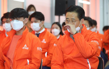 국민의당, 출구조사 발표되자 '침묵'…安, 상황실 찾지 않아