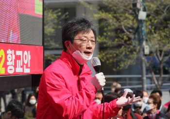 유승민 "새로운 가치 찾아 보수재건하겠다"