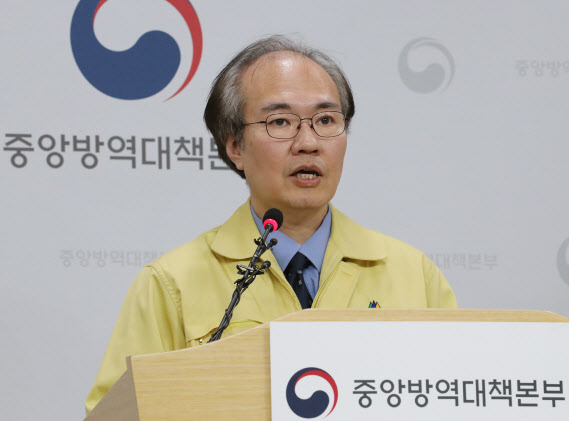 자가격리 후에 재양성 100건 넘어…“메르스·사스와 달라”