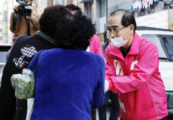 강남 '새터민' 아파트 靑청원, "태구민 뽑은 정치의식에 경의"