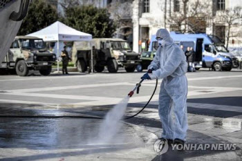 "코로나19 사망자, 공기 순환 안 되는 오염 지역서 많아"
