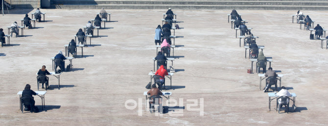 [포토]'취업시장에 봄이 온다'