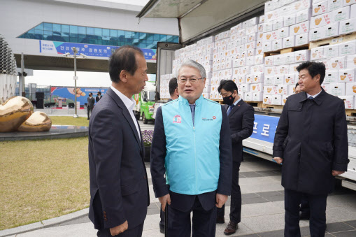 지역경제 활성화·나눔실천…건보공단 `감자동맹프로젝트` 화제