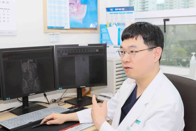 10대 교통사고 환자에게 ‘로봇 신우요관문합술’로 새 삶 선물