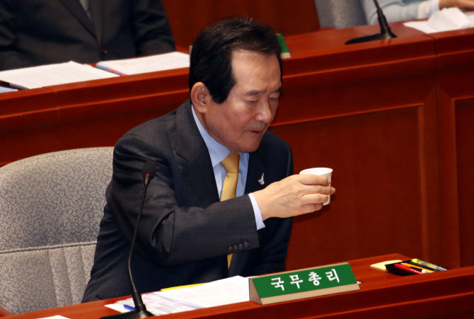 정세균 "3차 추경, 세출구조조정 훨씬 더 강노 높게"