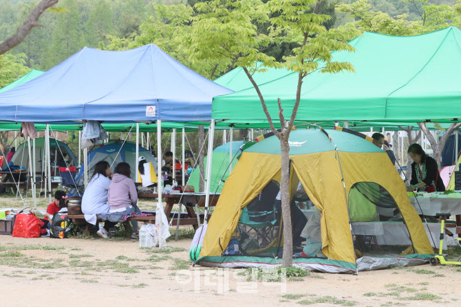 [포토]코로나19로 캠핑 인기