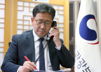 UNWTO 사무총장 “韓, 코로나19 대응 경험 공유해달라” 요청