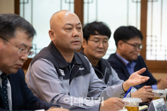 쌍용차 노조, 영업본부 돌며 "조금만 더 힘 내달라"
