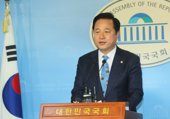 김두관 "열린민주당과 총선때 앙금씻고 통합해야"