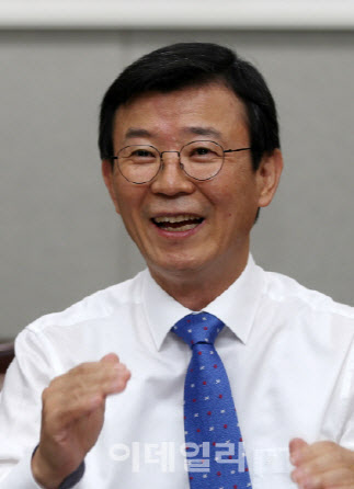 문성혁 해수부 장관 “어촌뉴딜300 성과낼 것”
