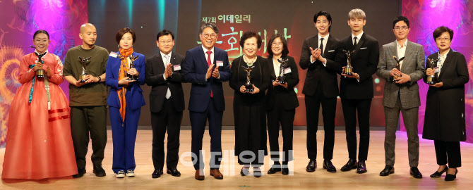 문화대상3/1면메인                                                                                                                                                                                       