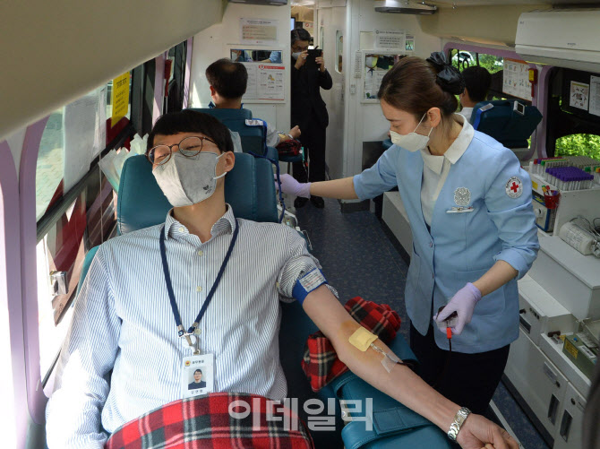 헌혈 동참 나선 통일부                                                                                                                                                                             