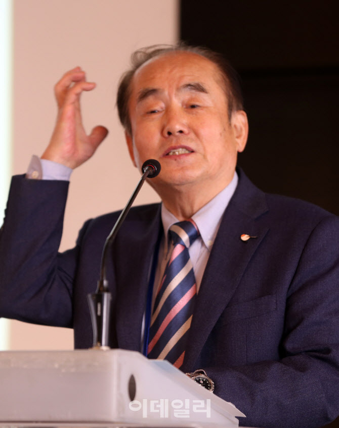  KEI 환경포럼 축사하는 김정욱 위원장                                                                                                                                                              