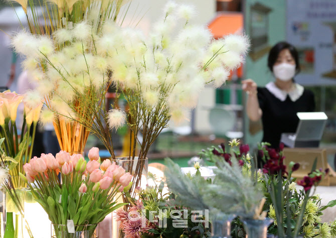 관람객 시선 사로잡는 아름다운 정원 소품들                                                                                                                                                         