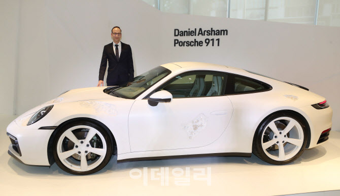 포르쉐와 다니엘 아샴이 협업한 단 한대뿐인 포르쉐 911                                                                                                                                              