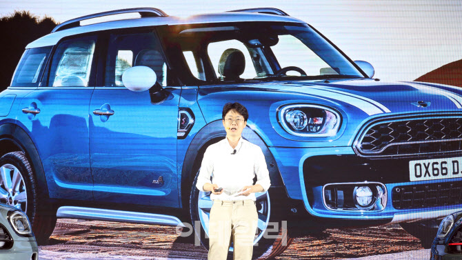 '뉴 컨트리맨' 공개                                                                                                                                                                      