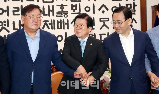 여야 '강 대 강' 대치                                                                                                                                                                    