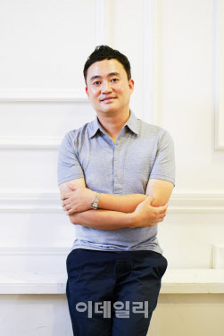 [e터뷰]‘개발 올인’ 썸에이지…“데카론M으로 부활 확신” - 뉴스 썸네일 이미지