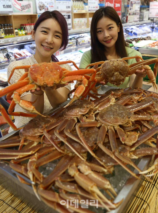  롯데마트, 러시아산 대게 100g 3,300원                                                                                                                                                             