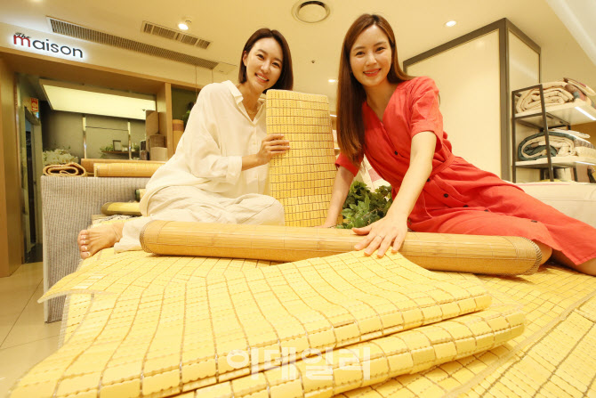 천연 나무 겉대로 만든 '대자리'                                                                                                                                                          