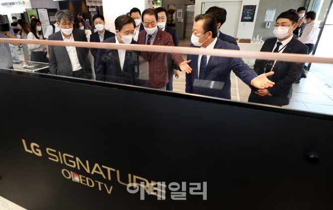  용산 찾은 성윤모 장관                                                                                                                                                                            