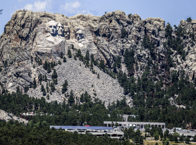  트럼프 방문 예정인 미국 '큰 바위 얼굴'                                                                                                                                                 