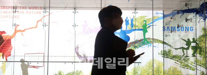 삼성전자 올해 2분기 영업이익 8조 넘어...지난해보다 22.7% 증가                                                                                                                                     