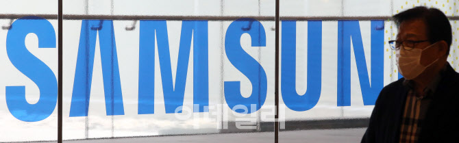 삼성전자 2Q 영업이익 8.1조원…예상치 크게 웃돌아                                                                                                                                                  