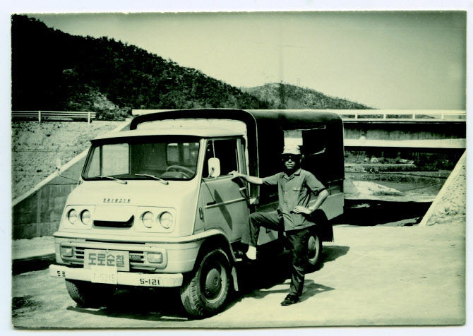  경부고속道 개통 초기 도로순찰차                                                                                                                                                                  