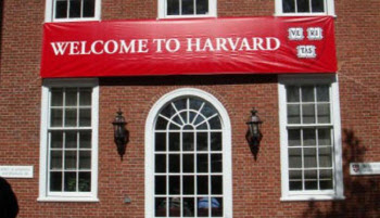 하버드·MIT "트럼프의 '유학생 비자규제'는 위법"…소송